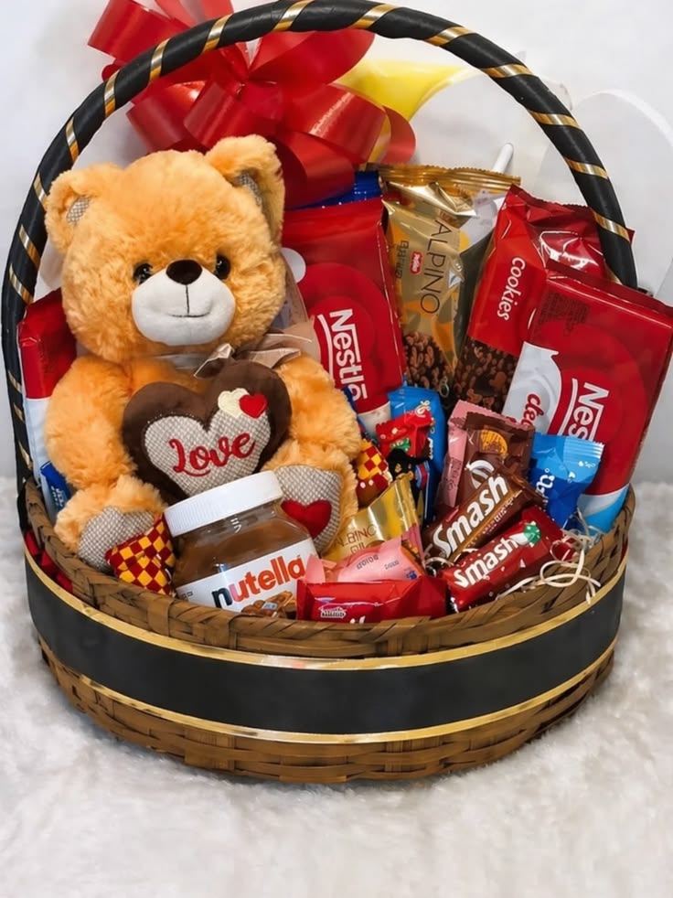 Cesta Romântica com Urso de Pelúcia e Chocolates 🧸🍫❤️